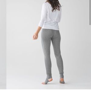 Lululemon Sweet Savasana Sweater Pant size 8